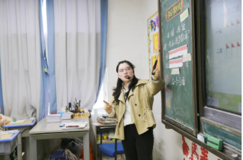 以赛促教绽芳华 ，匠心深耕优课堂——华岳小学数学组课堂教学比武