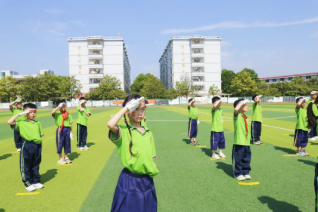 律动校园绽朝气 飒爽少年逐锋芒——华岳小学队列体操跑操比赛圆满落幕